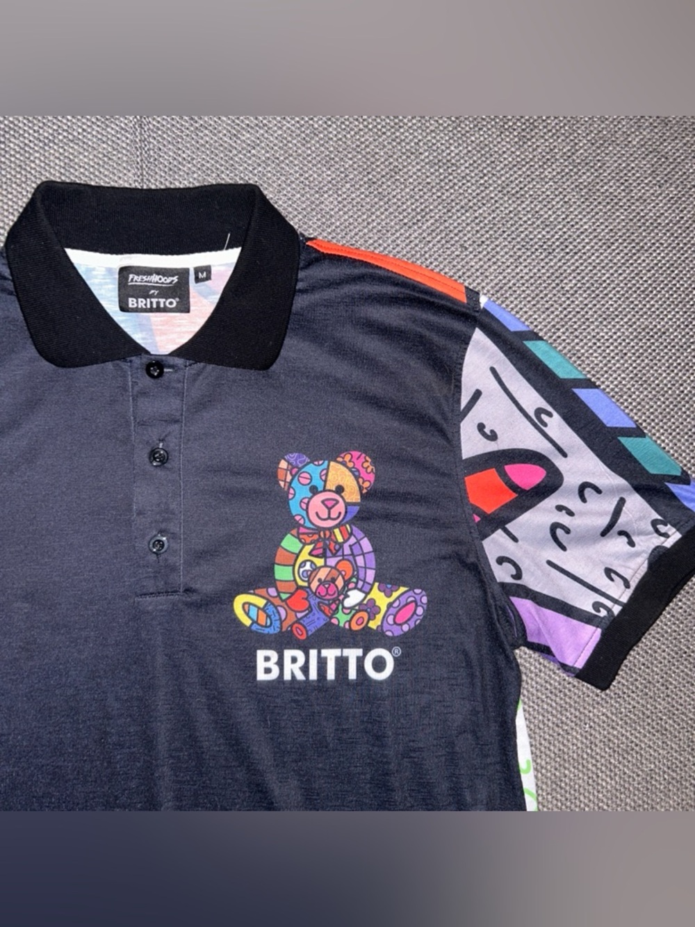 Rare Romero Britto Multicoloured teddy bear all over print Art polo shirt Medium - Picture 4 of 5